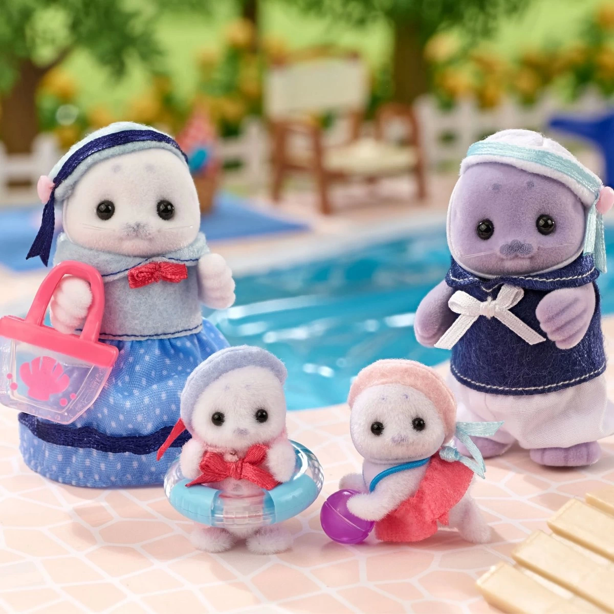 Sylvanian Families Seal Family 5759