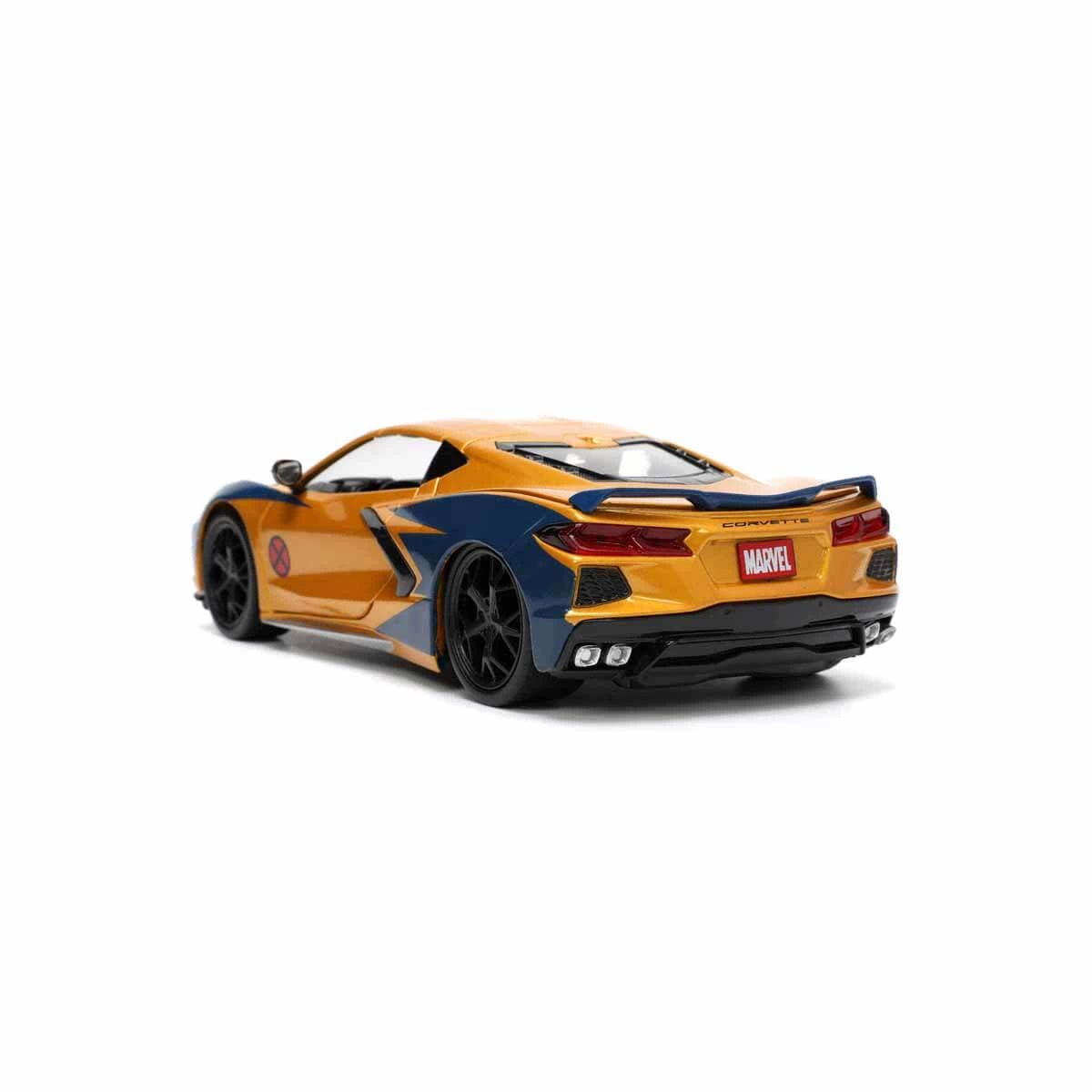 1:24 2020 Chevrolet Corvette Stingray Model Car and Wolverine Figure