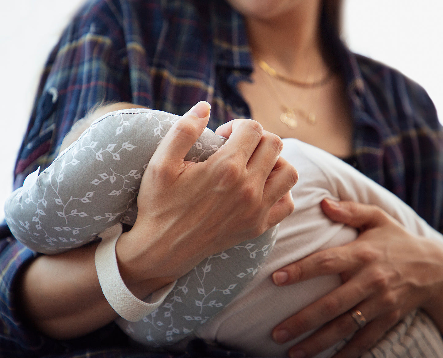 Babyjem breastfeeding pillow