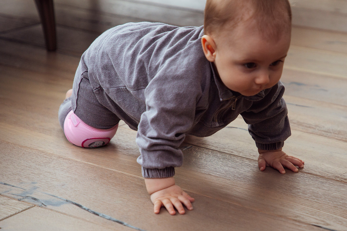 Babyjem knee ped with touch and close fastener