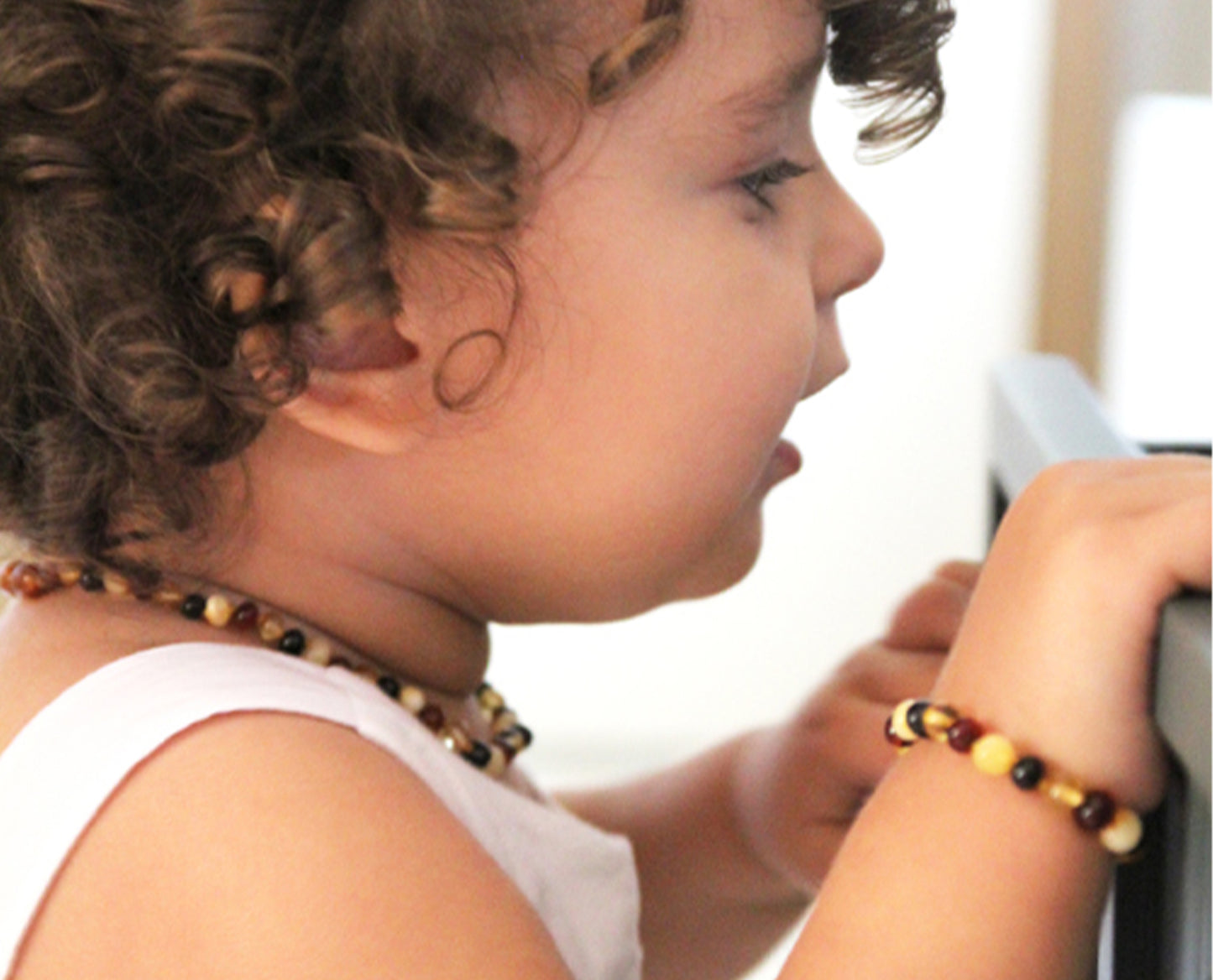 Babyjem amber wristband