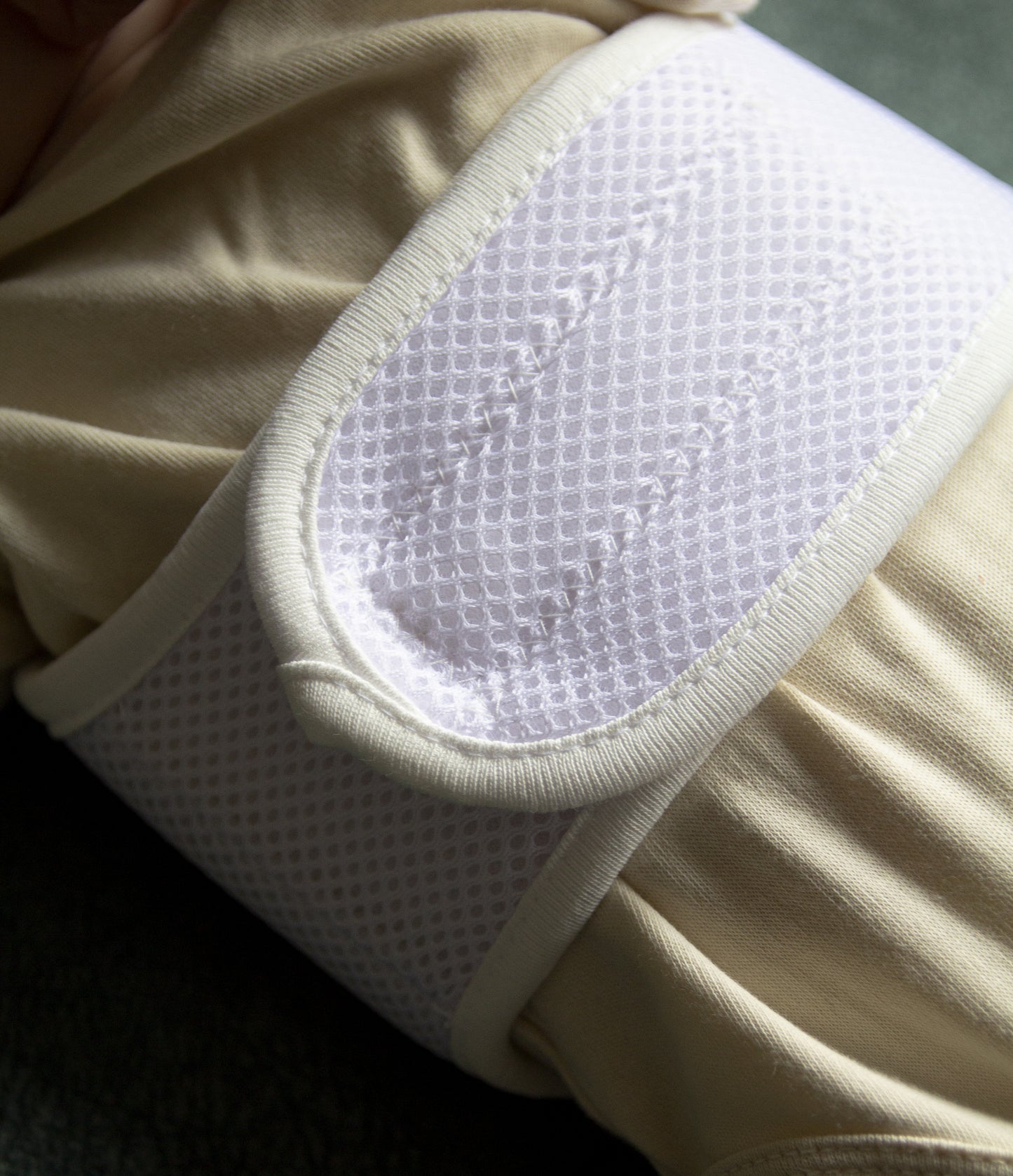 Babyjem baby back protector white
