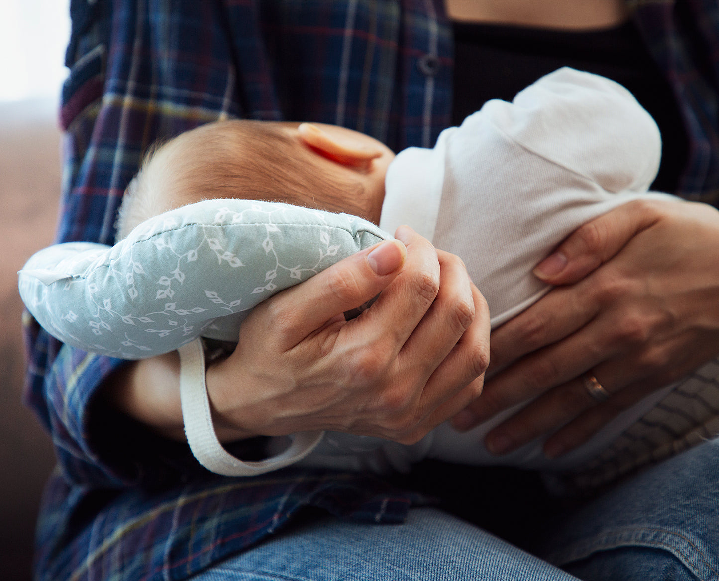 Babyjem breastfeeding pillow