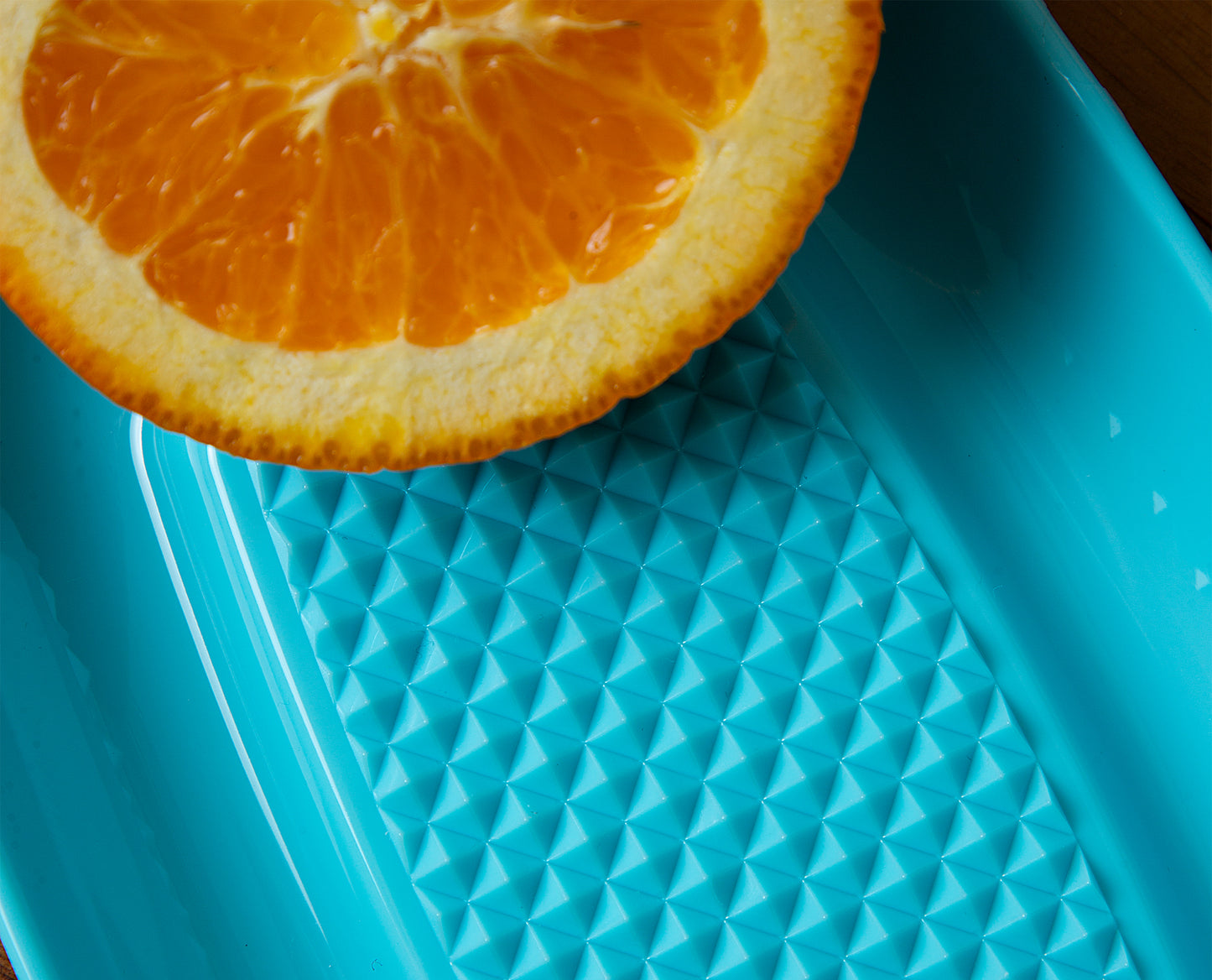 Babyjem Plastic Grater, collect puree, serve fresh, and clean easily dishwasher safe
