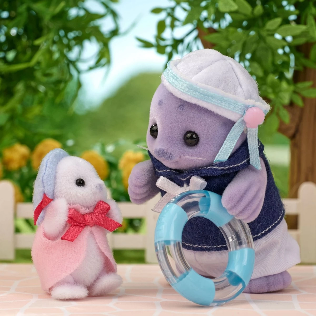 Sylvanian Families Seal Family 5759