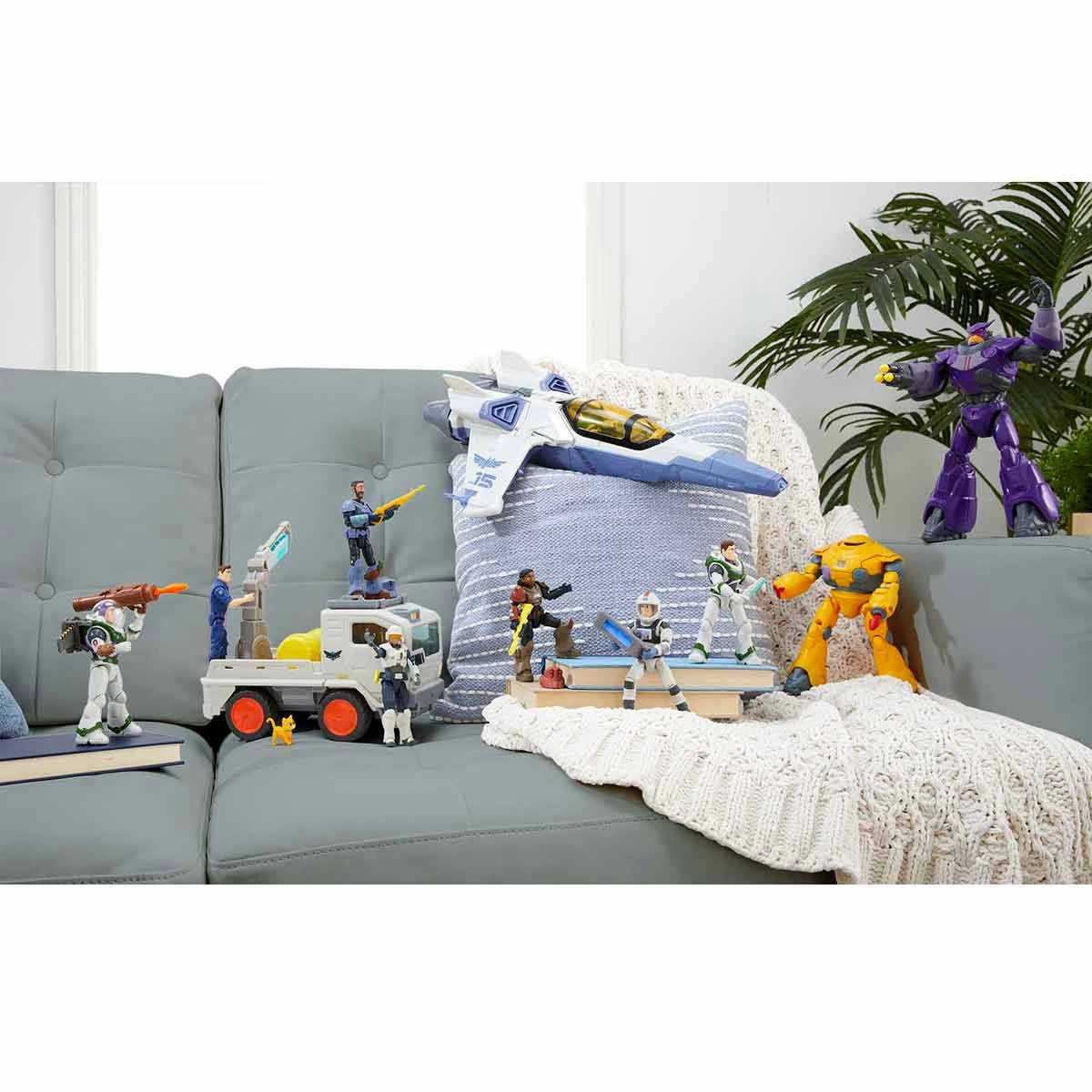 Disney Pixar Lightyear Vehicles Series HHJ90