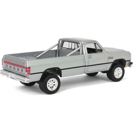 Greenlight 1/64 All-Terrain Series 16- 1992 Dodge Ram D250 Power Ram