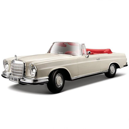 1:18 1967 Mercedes Benz 280 SE
