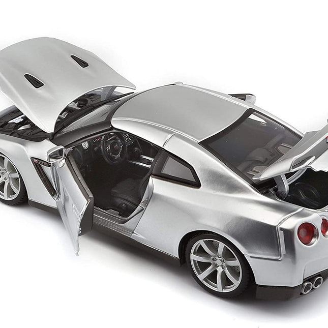 Bburago 1:18 Nissan GT-R R35 2009 Model Araba