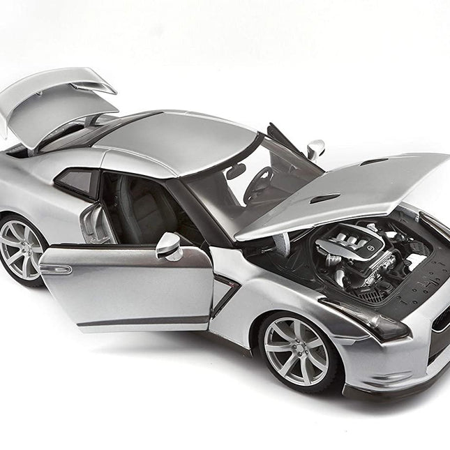 Bburago 1:18 Nissan GT-R R35 2009 Model Araba