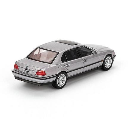 Mini GT 1/64 BMW 750IL Aspen Silver Metallic - Blister Paket