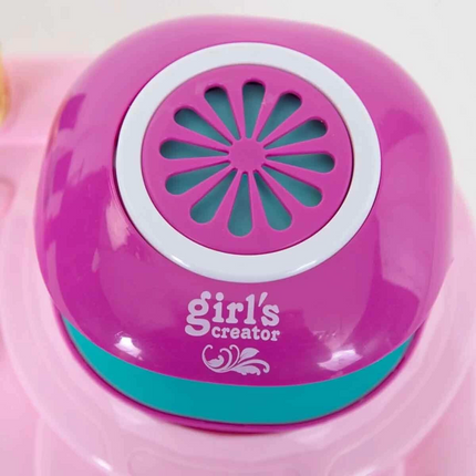 Illuminated Nail Design Studio