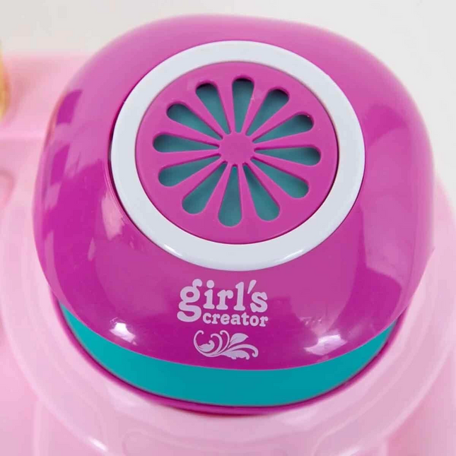 Illuminated Nail Design Studio