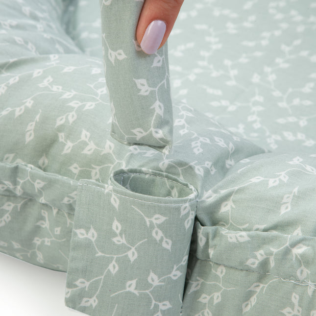 Babyjem babynest with toys