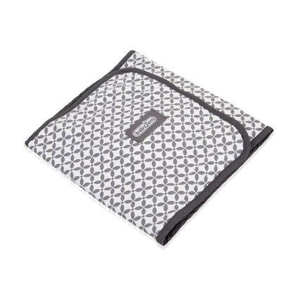 Babyjem practical swaddle with anticolic cherry core bag