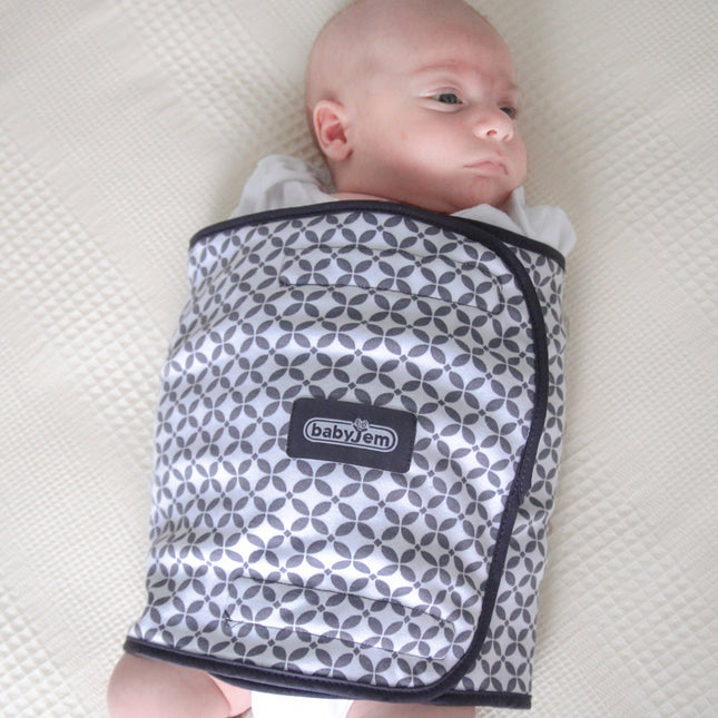 Babyjem practical swaddle with anticolic cherry core bag