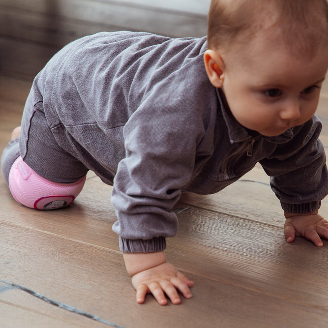 Babyjem knee pad with touch and close fastener