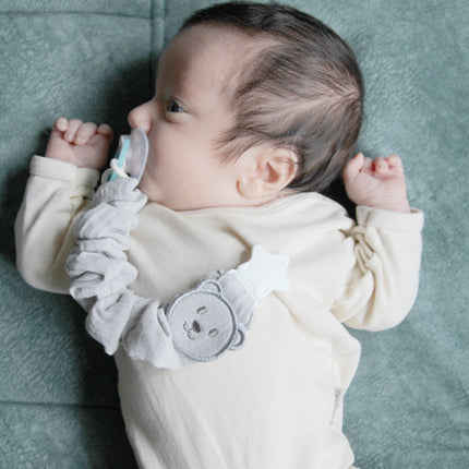 Babyjem muslin pacifier hanger