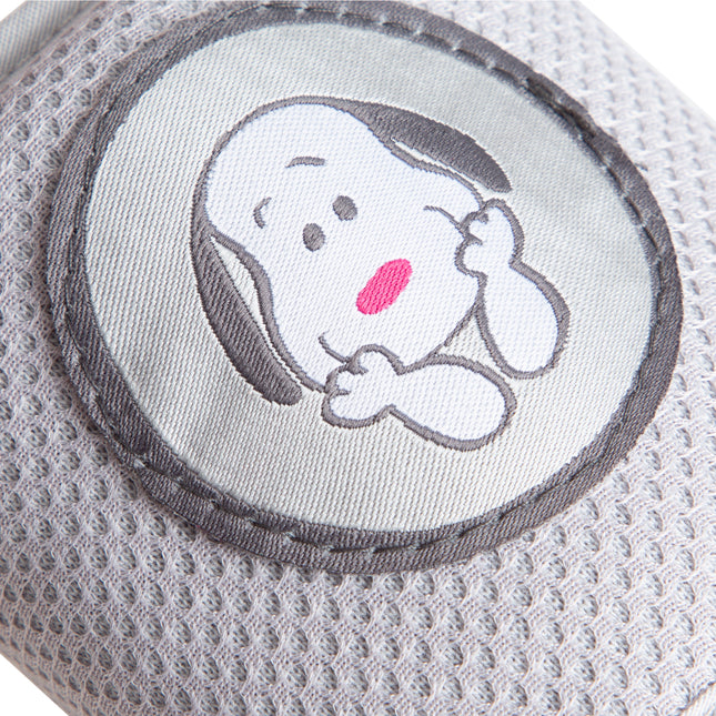 Babyjem knee pad with touch and close fastener
