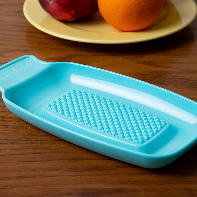 Babyjem Plastic Grater, collect puree, serve fresh, and clean easily dishwasher safe