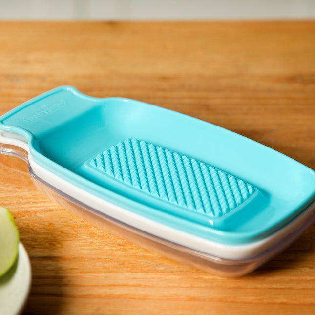 Babyjem Plastic Grater, collect puree, serve fresh, and clean easily dishwasher safe