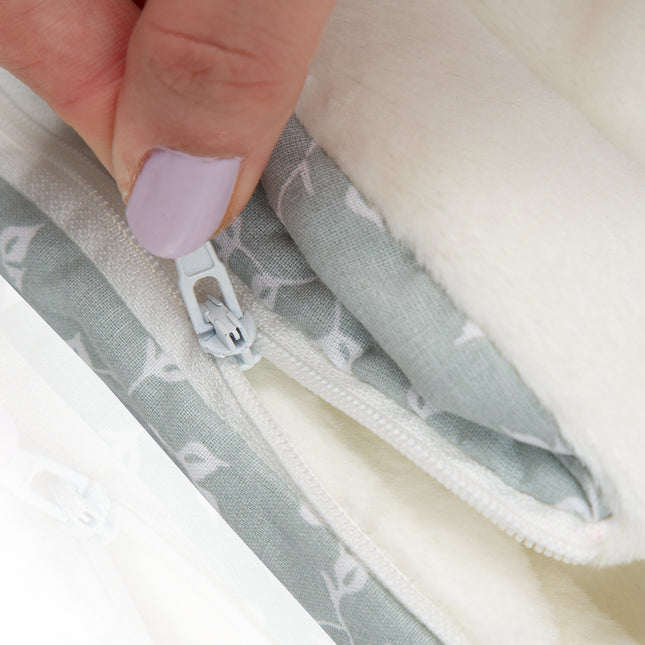 Babyjem swaddle with flower patterns