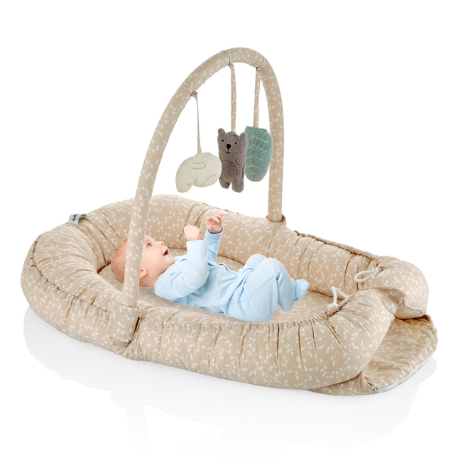 Babyjem babynest with toys