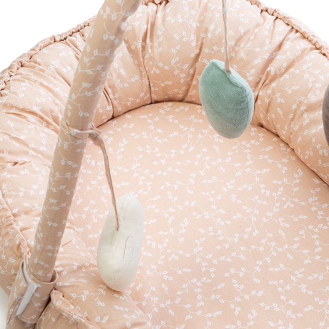 Babyjem babynest with toys