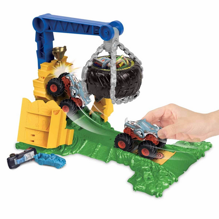 Hot Wheels Monster Trucks Arena Rhinomite Challenge Playset HTP18