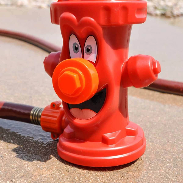 Water Spraying Fire Hydrant