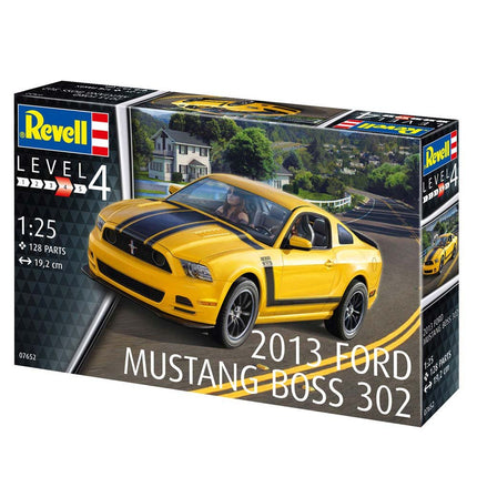 Revell 2013 Ford Mustang Boss 302 Model Car