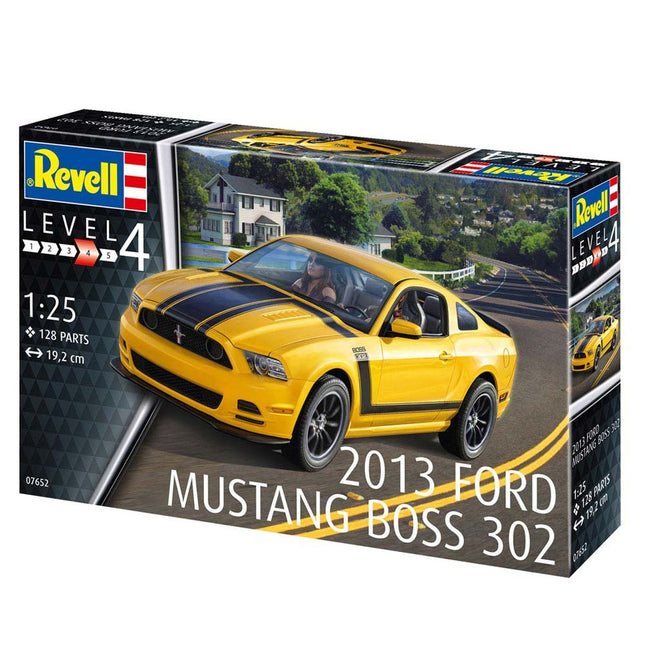 Revell 2013 Ford Mustang Boss 302 Model Car