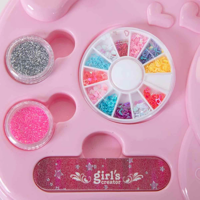 Illuminated Nail Design Studio