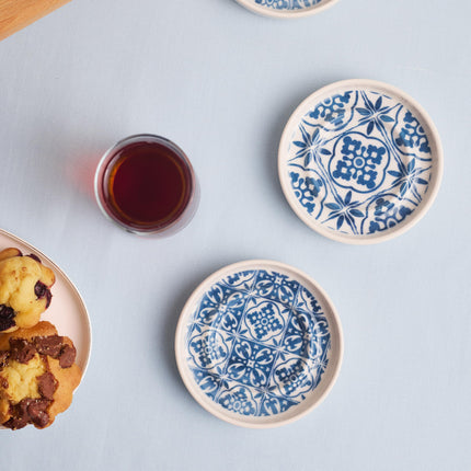 KARACA Mavili Turkish Tea Cups Set - 12 Piece Turkish Tea Glasses and Stoneware Saucers - Authentic Glass Drinking Sets for 6 People - Ideal Adult Teacup Set (170 ml)