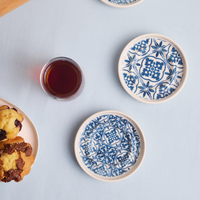 KARACA Mavili Turkish Tea Cups Set - 12 Piece Turkish Tea Glasses and Stoneware Saucers - Authentic Glass Drinking Sets for 6 People - Ideal Adult Teacup Set (170 ml)