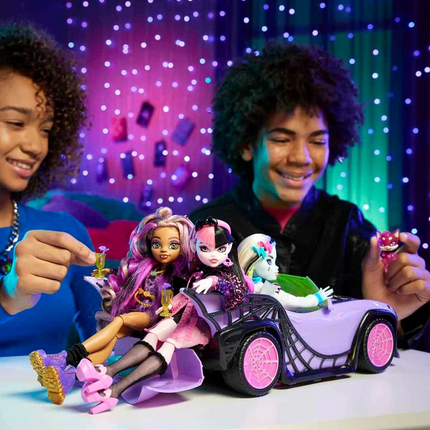 Monster High Ghoul Mobile Flashy Car HHK63