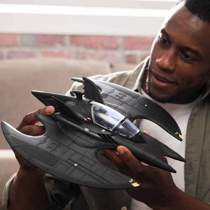 DC Comics 85th Anniversary Batwing and Action Figure Set