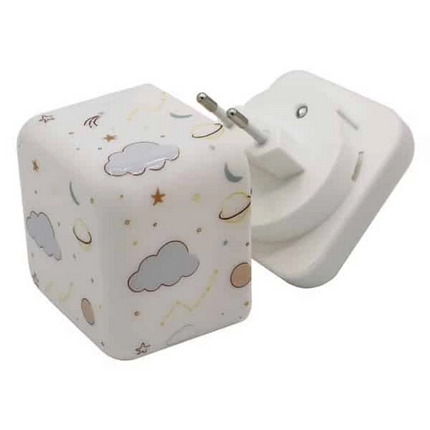 Cloud B Uzay Şarj Edilebilir Sensörlü Gece Lambası 7x7 cm