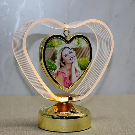 Kişiye Özel Fotoğraf Alanlı Kalpli Led Çerçeve Model 1