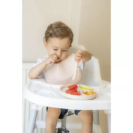 Krem Rengi 3’lü Silikon Yemek Seti – Önlük + Diş Kaşıyıcılı Kaşık + Vakumlu Tabak