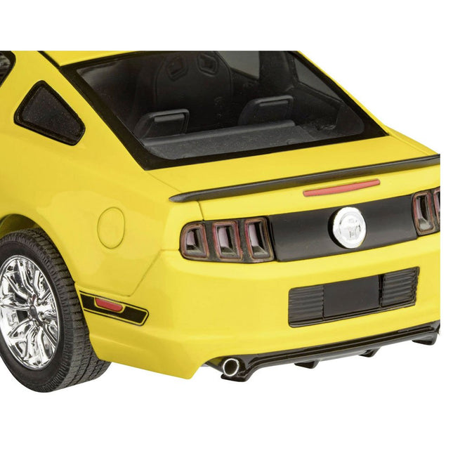 Revell 2013 Ford Mustang Boss 302 Model Car