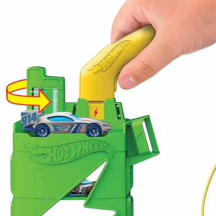 Hot Wheels Electric Vehicle Charging Station Playset HTN79
