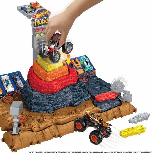 Hot Wheels Monster Trucks Ultimate Crash Arena Playset HNB96