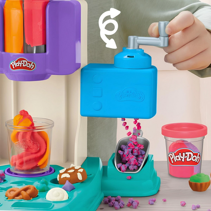 Play-Doh Gökkuşağı Girdaplı Dondurma Oyun Seti G0028