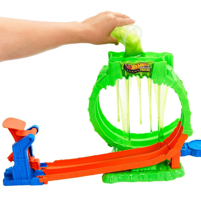 Hot Wheels Monster Trucks Mutant Kaosu Çemberde Yarış Oyun Seti
