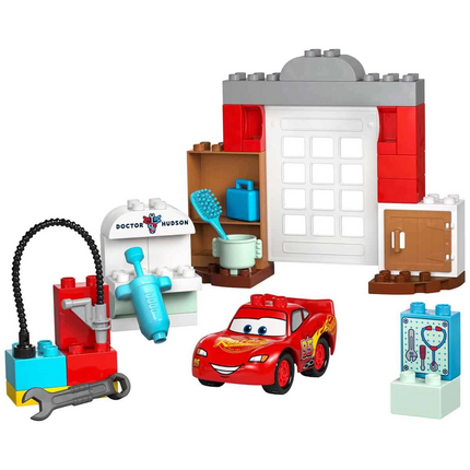 LEGO DUPLO Disney ve Pixar Arabalar McQueen’in Doc’un Garajını Ziyareti 10456