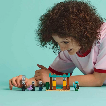 LEGO Minecraft Serseri Köylü Çöl Devriyesi 21267
