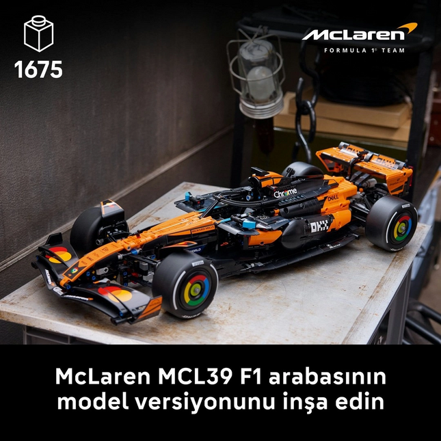 LEGO Technic McLaren MCL39 F1 Araba