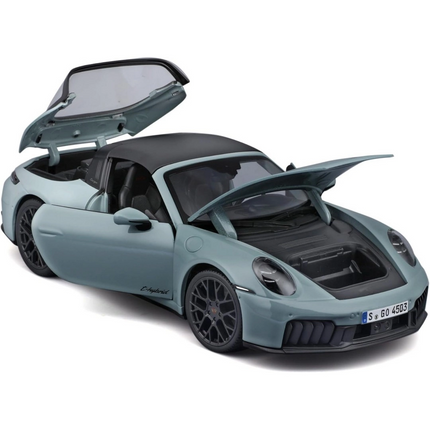 Maisto 1/18 Porsche 911 Targa 4 GTS Araba
