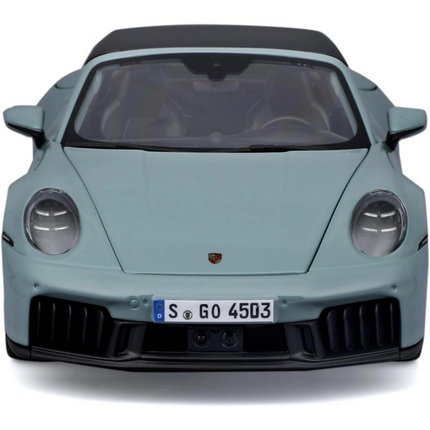 Maisto 1/18 Porsche 911 Targa 4 GTS Araba